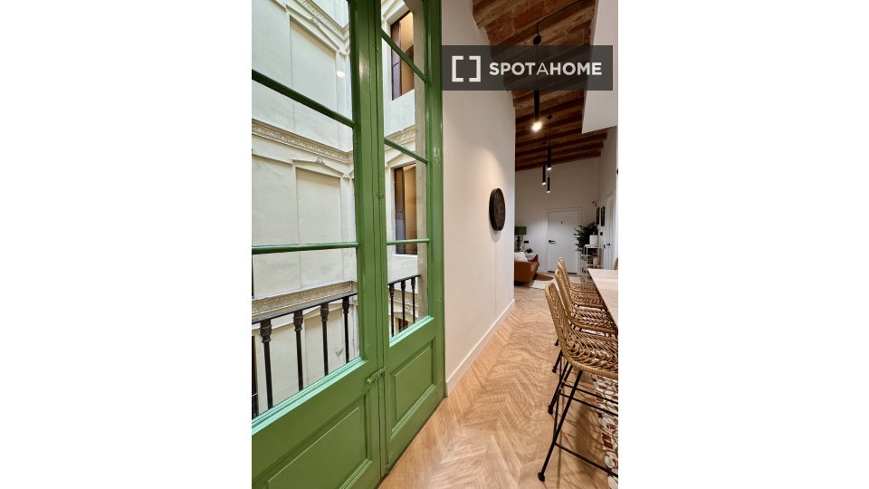 Double room Barcelona, 5 beds — photo 14