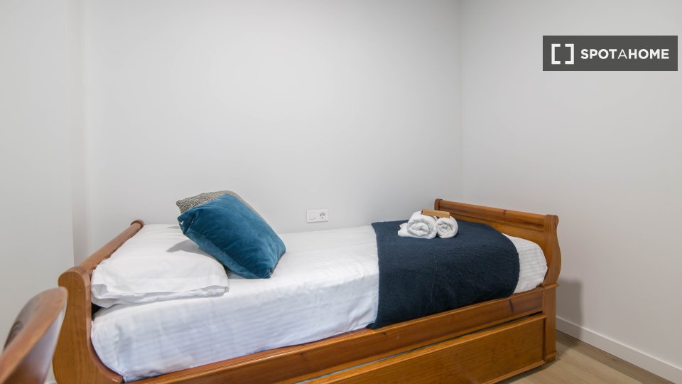 Apartment Valencia, 2 beds, 60m² — photo 16