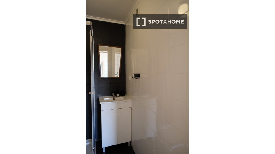 Apartment mono Lisbon, 40m² — photo 4