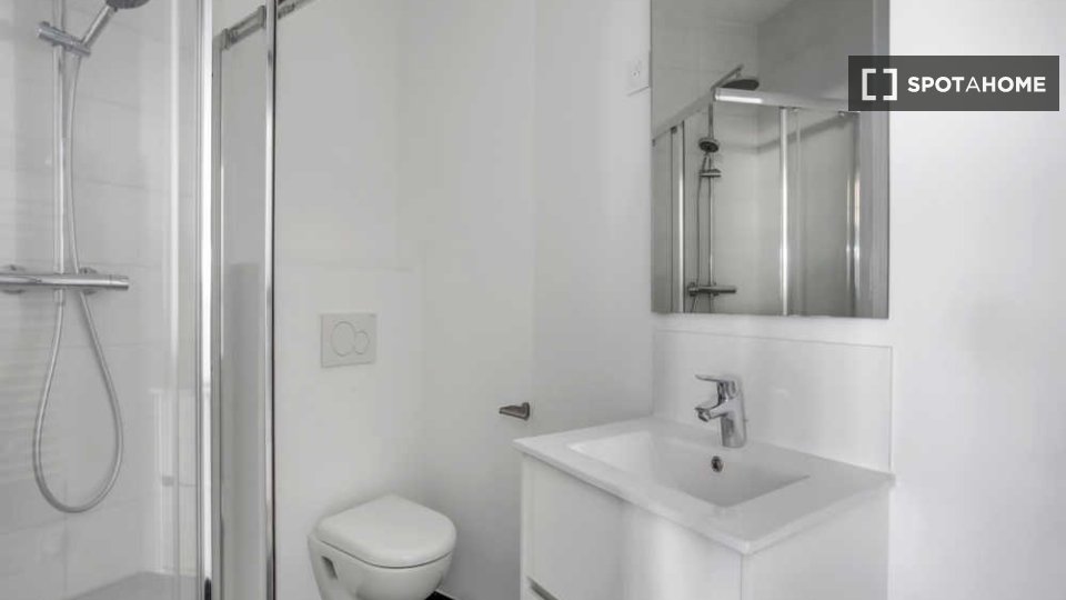 Double room Lille, 15 beds, 260m² — photo 35