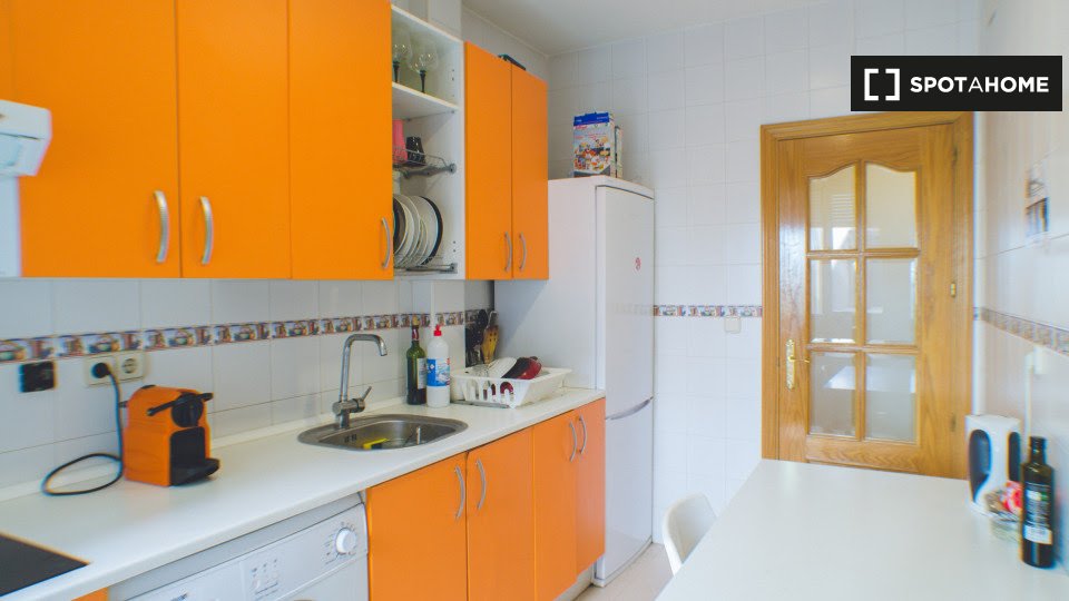 Double room Madrid, 6 beds, 140m² — photo 7