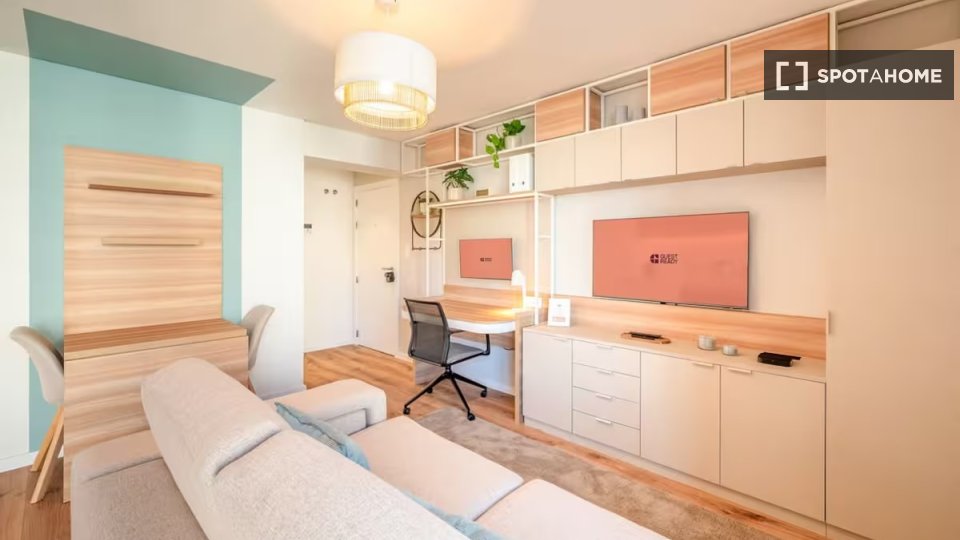 Apartment Lisbon, 1 bed — photo 19