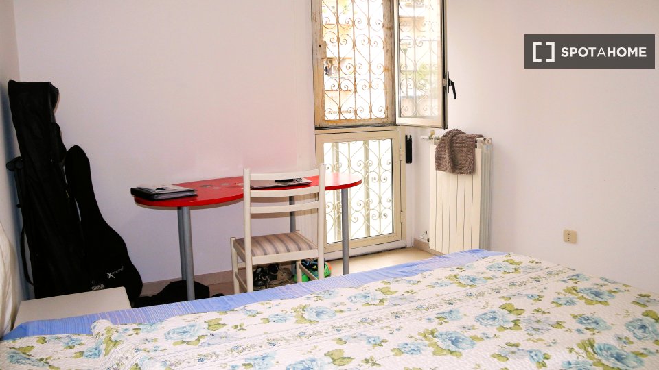 Double room Rome, 5 beds — photo 36
