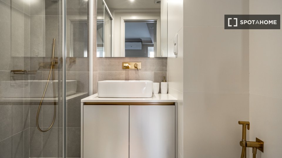 Apartment mono Lisbon, 36m² — photo 13