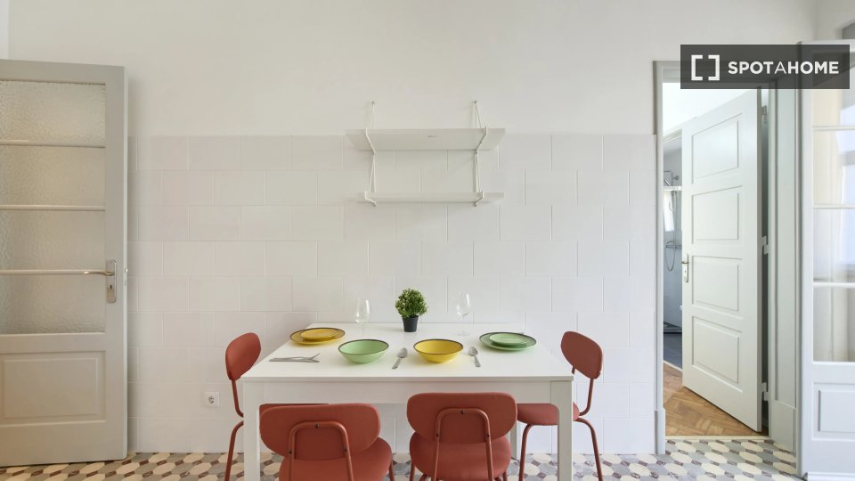 Double room Lisbon, 7 beds — photo 17