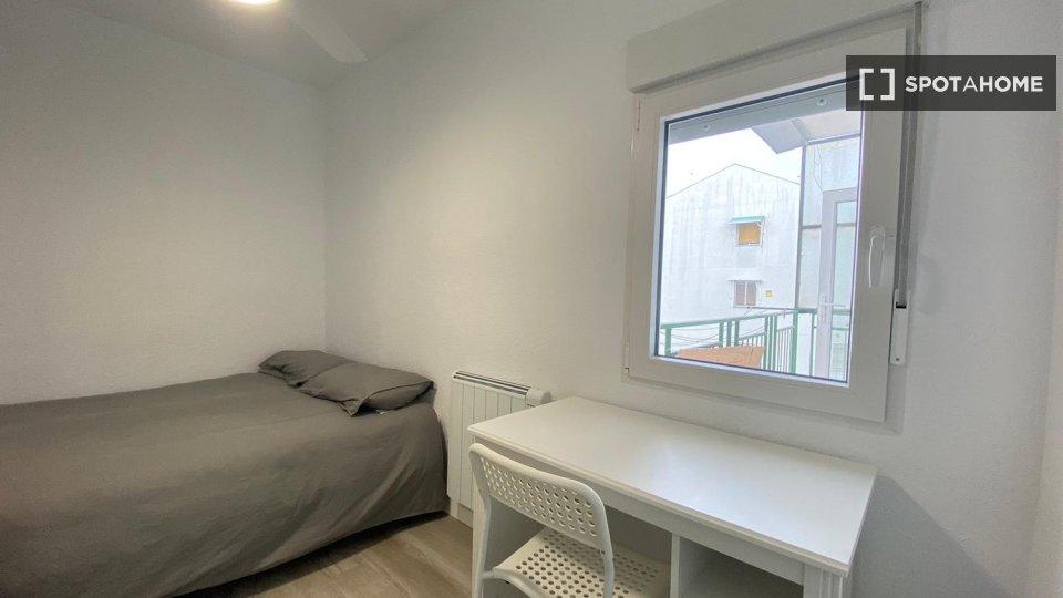 Double room Madrid, 4 beds — photo 6