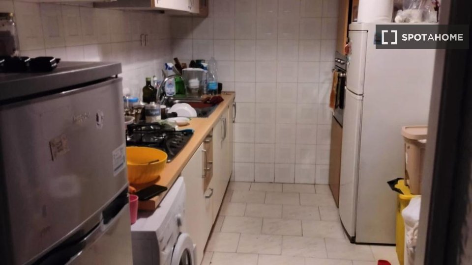 Double room Naples, 3 beds — photo 2