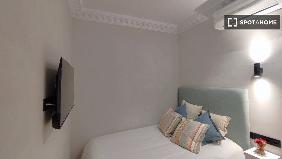 Apartment Madrid, 2 beds, 43m² — photo 7