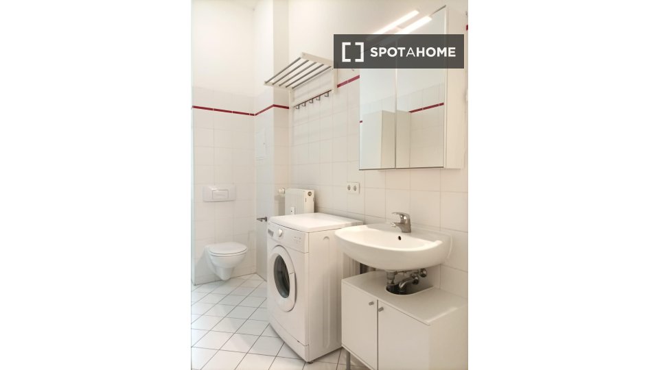 Apartment Berlin, 1 bed, 62m² — photo 18