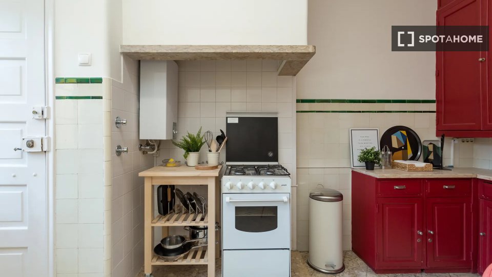 Double room Lisbon, 6 beds — photo 6