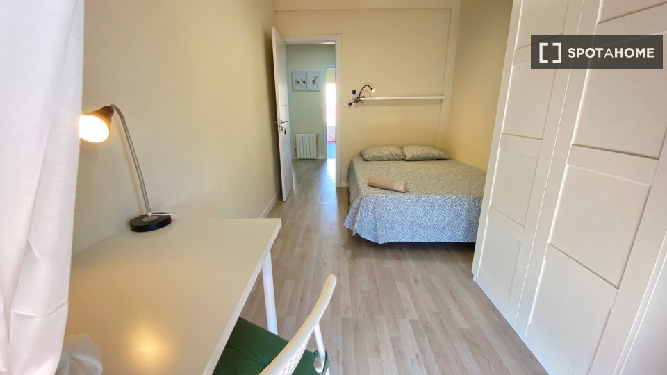 Chambre double Madrid, 3 chambres — photo 10