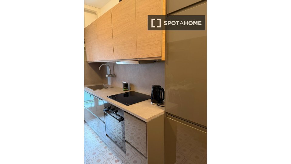 Double room Milan, 1 bed, 80m² — photo 5