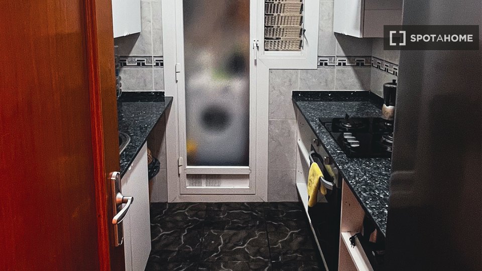 Double room Barcelona, 2 beds, 61m² — photo 13