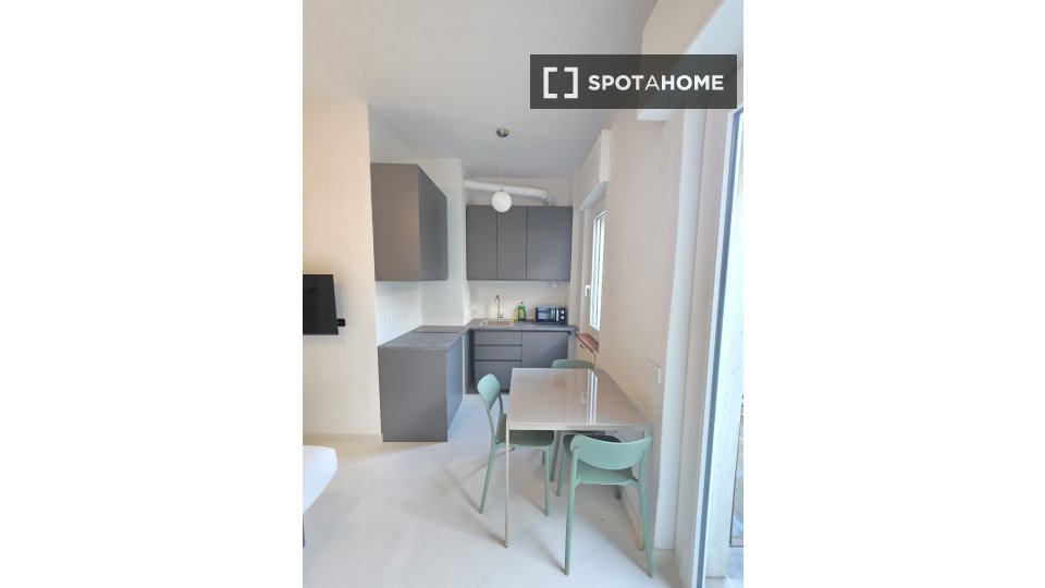 Apartment mono Milan, 35m² — photo 1