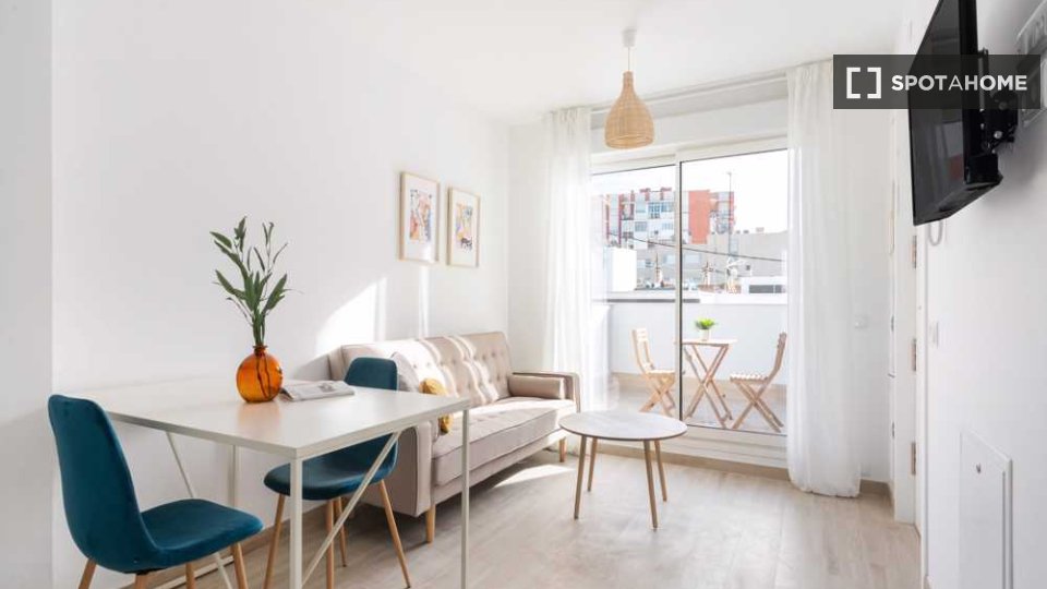 Double room Madrid, 12 beds — photo 26