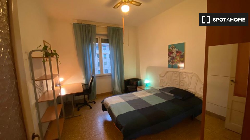 Double room Rome, 3 beds, 80m² — photo 3