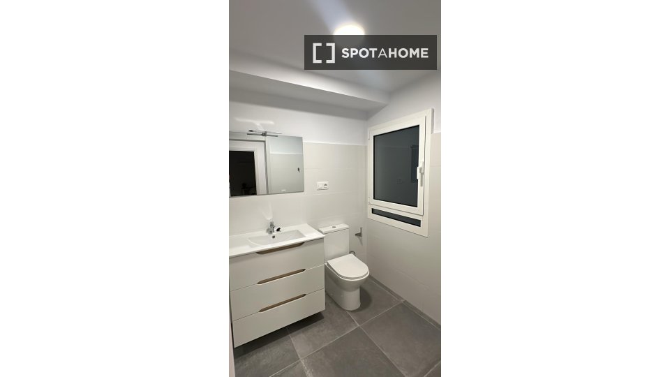 Double room Las_Palmas_De_Gran_Canaria, 6 beds — photo 12