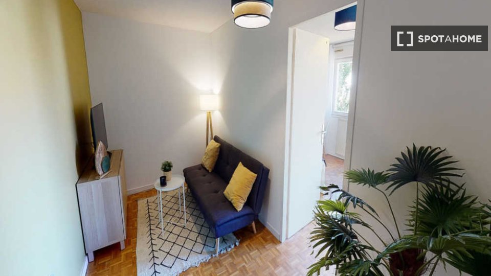 Double room Lyon, 3 beds, 70m² — photo 11