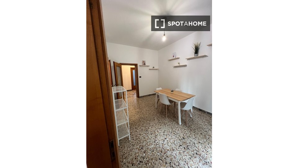Double room Bologna, 3 beds, 130m² — photo 12
