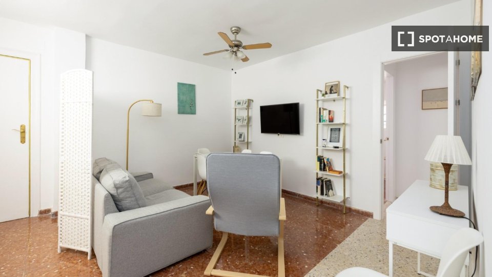 Double room Granada, 5 beds, 150m² — photo 17