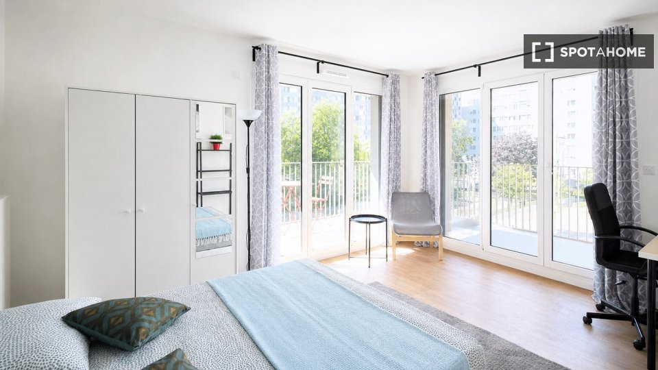 Chambre double Paris, 4 chambres — photo 35