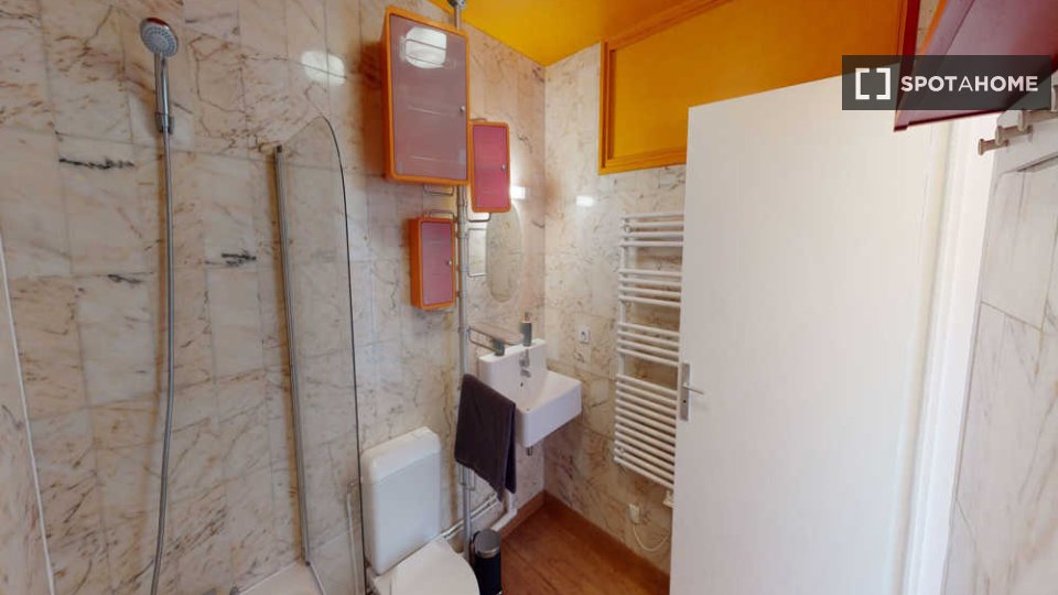 Double room Paris, 8 beds, 150m² — photo 4