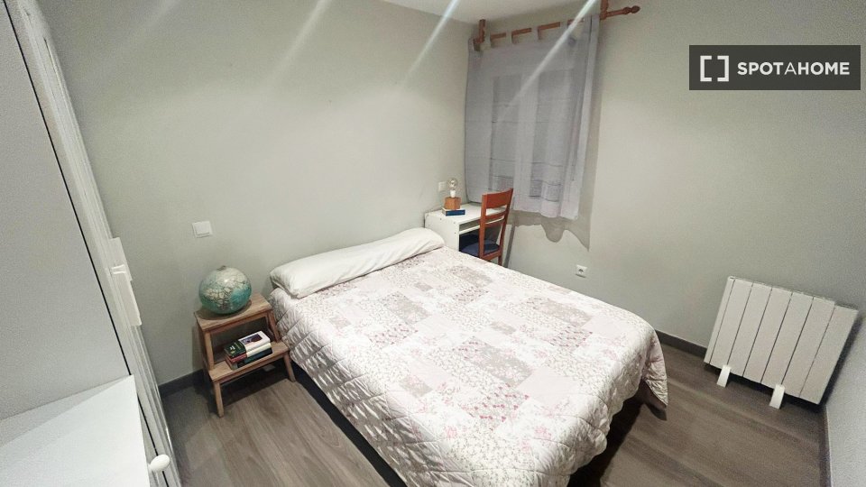 Apartment Santander, 4 beds, 80m² — photo 10