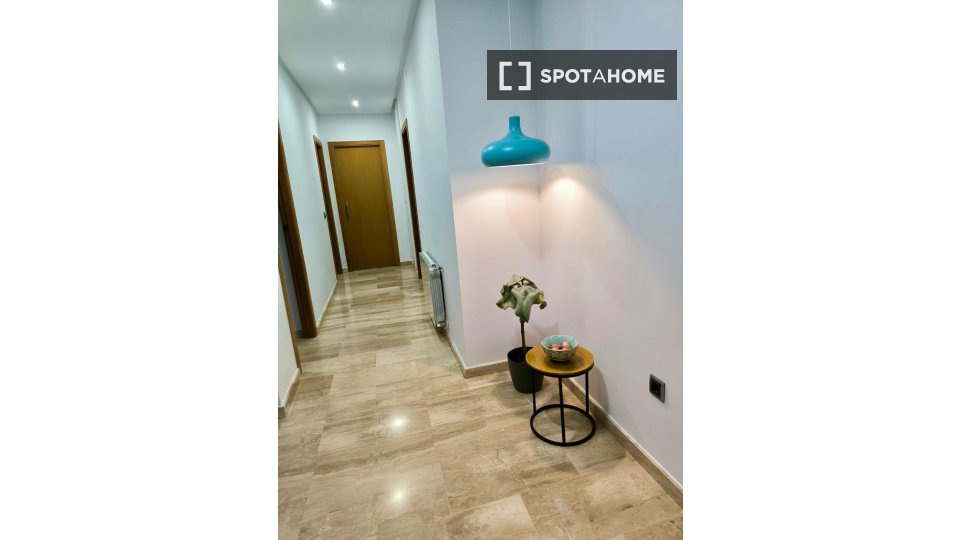 Apartment Valencia, 3 beds, 140m² — photo 3