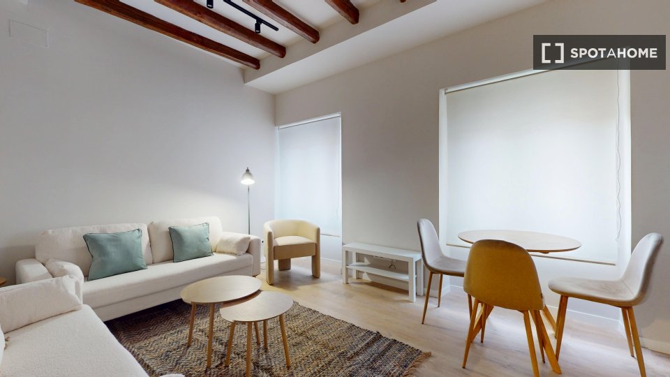Apartment Madrid, 2 beds, 85m² — photo 7
