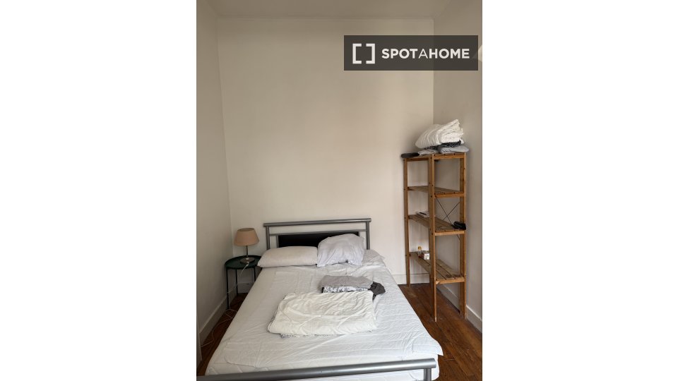 Double room Brussels, 6 beds, 450m² — photo 15