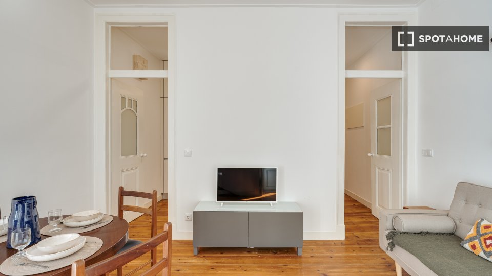 Apartment mono Lisbon, 65m² — photo 48