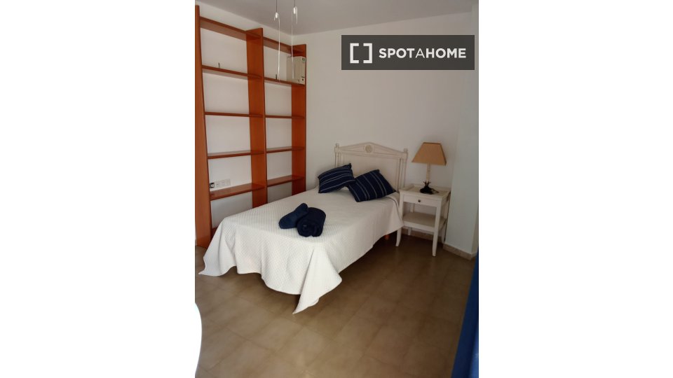 Double room Almeria, 6 beds — photo 43