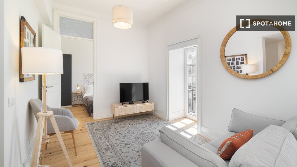 Apartment Lisbon, 3 beds — photo 14