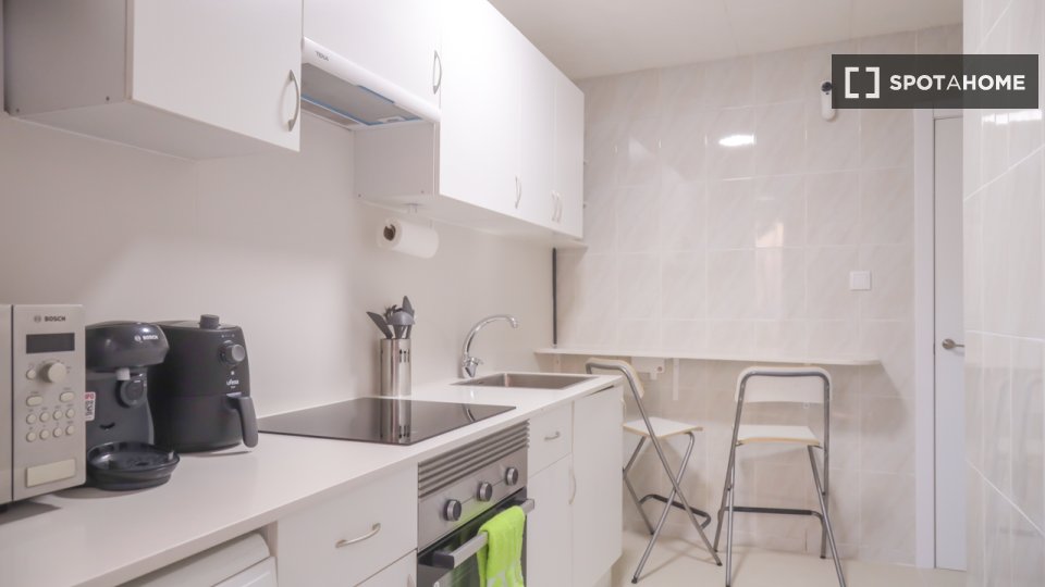 Double room Madrid, 5 beds — photo 5