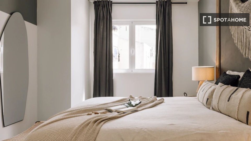 Apartment Lisbon, 2 beds — photo 11