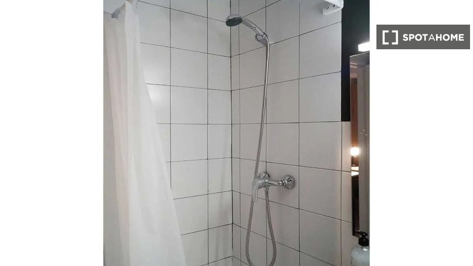 Double room Madrid, 4 beds — photo 7