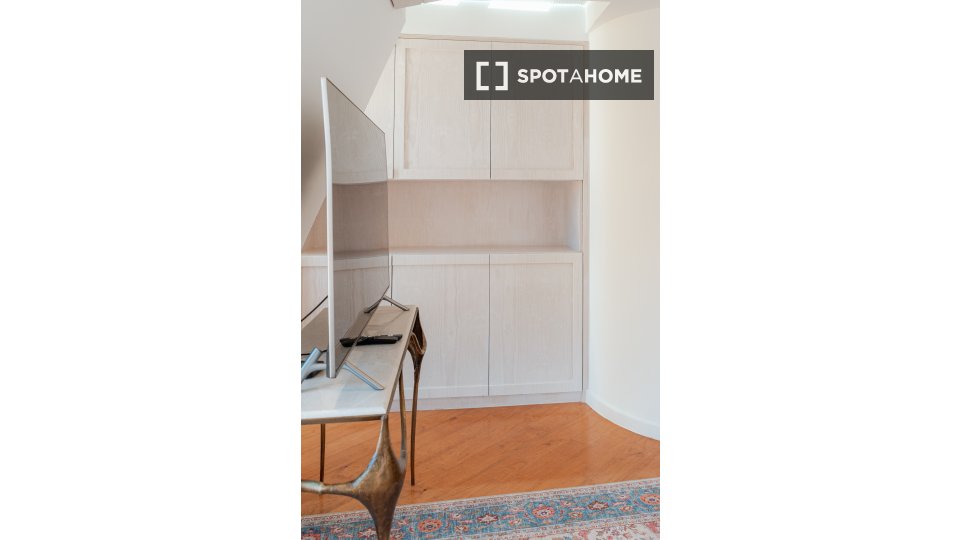 Apartment mono Lisbon, 89m² — photo 11