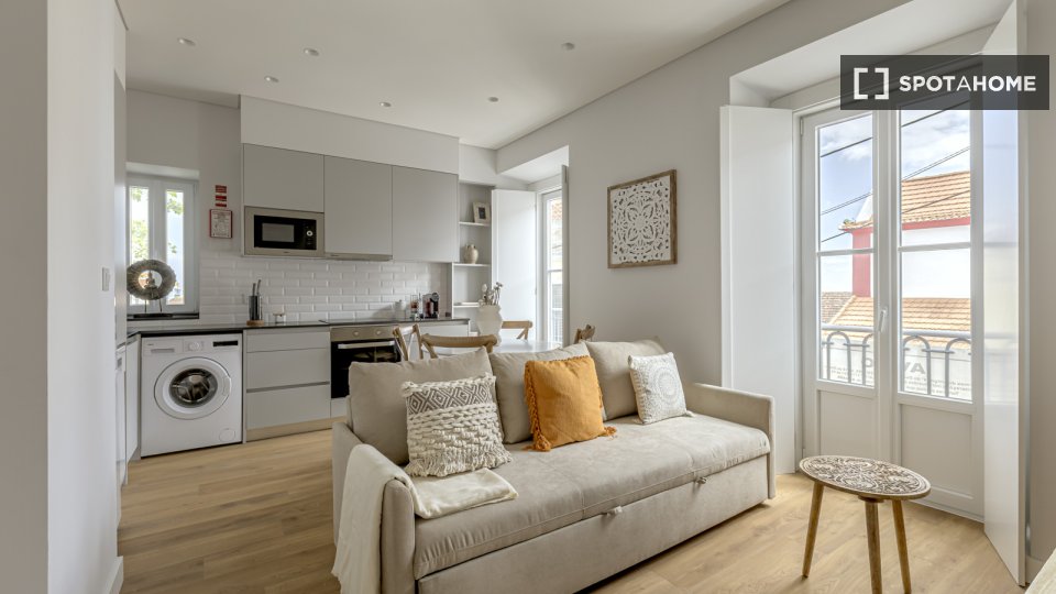 Apartment Lisbon, 1 bed — photo 2
