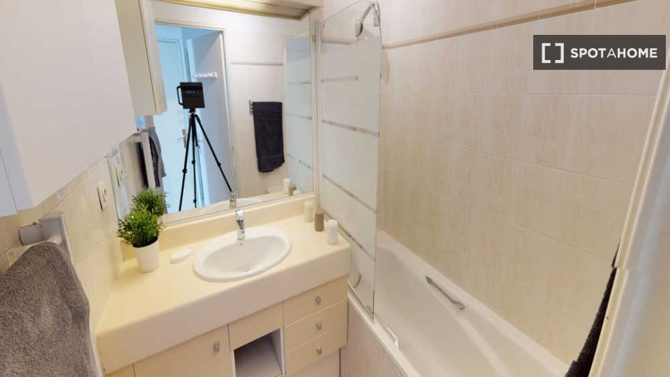 Camera doppia Lione, 4 camere, 90m² — foto 8