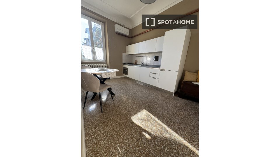 Apartment Florence, 2 beds, 65m² — photo 3