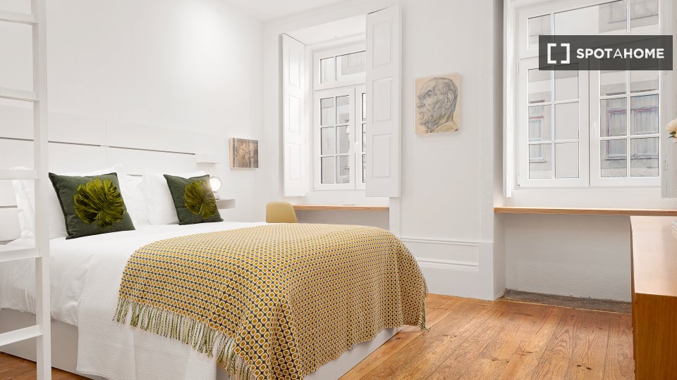 Apartment Porto, 4 beds, 60m² — photo 16