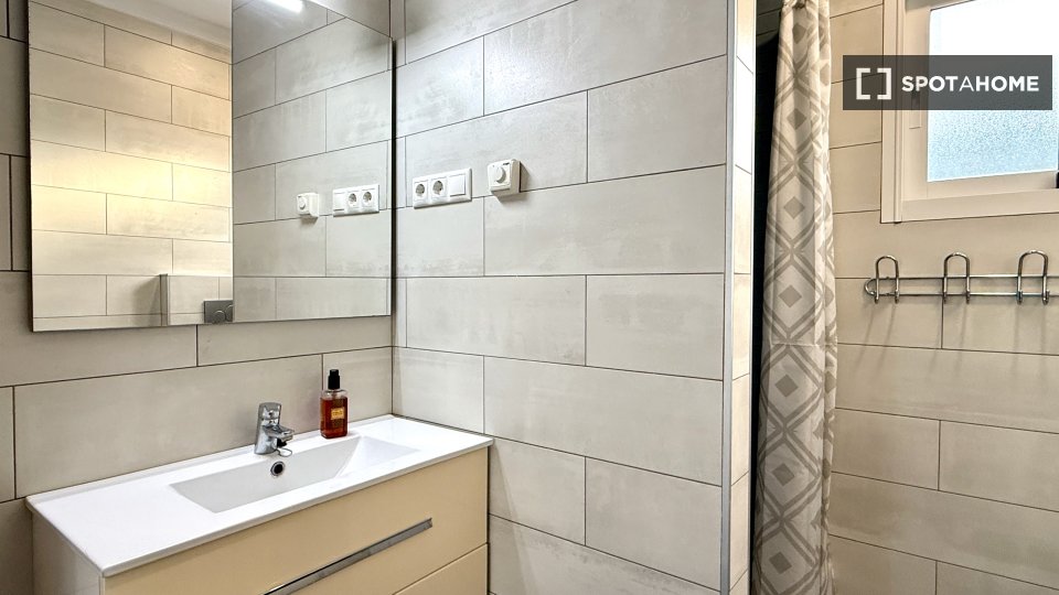 Apartment Malaga, 4 beds, 140m² — photo 9