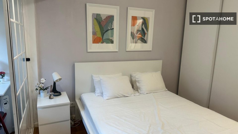 Apartment Lisbon, 1 bed — photo 13