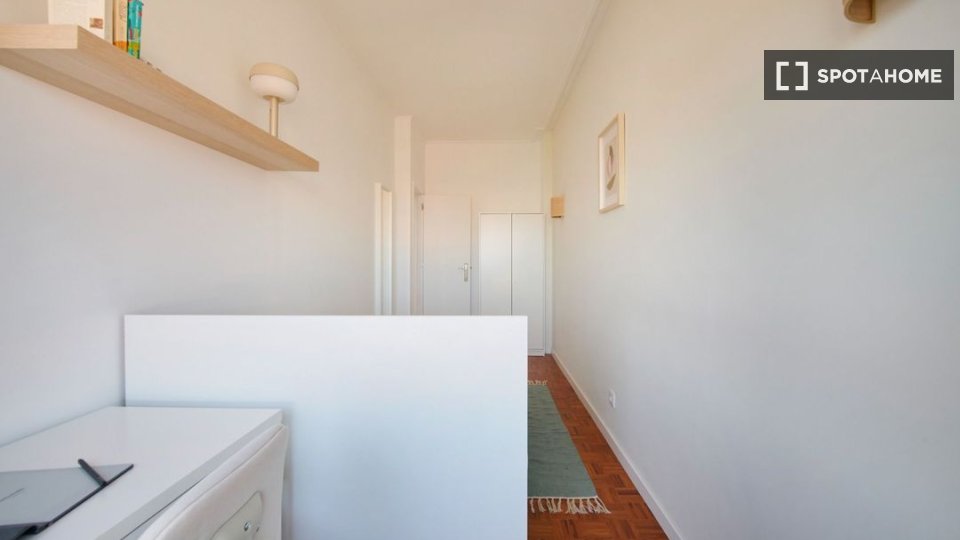 Double room Lisbon, 10 beds — photo 15