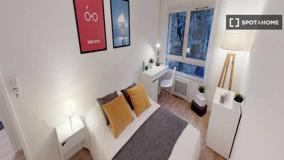 Double room Lille, 3 beds, 70m² — photo 10