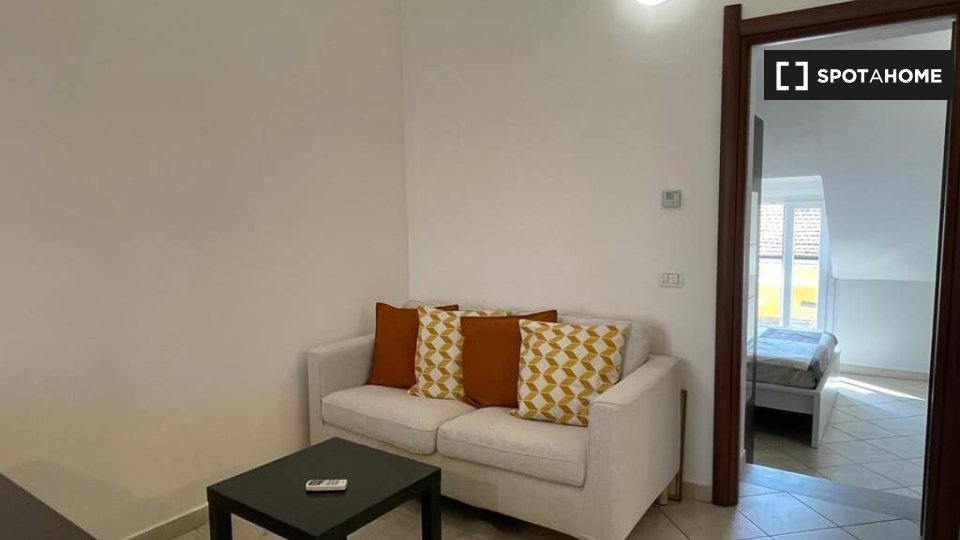 Apartment Milan, 1 bed, 45m² — photo 2