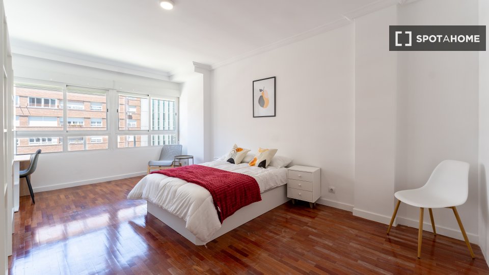 Double room Madrid, 7 beds — photo 37