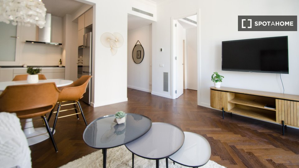 Apartment Barcelona, 2 beds, 80m² — photo 17