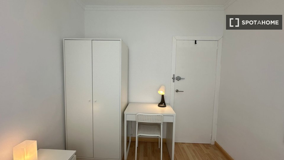Chambre double Alcala_De_Henares, 4 chambres — photo 9