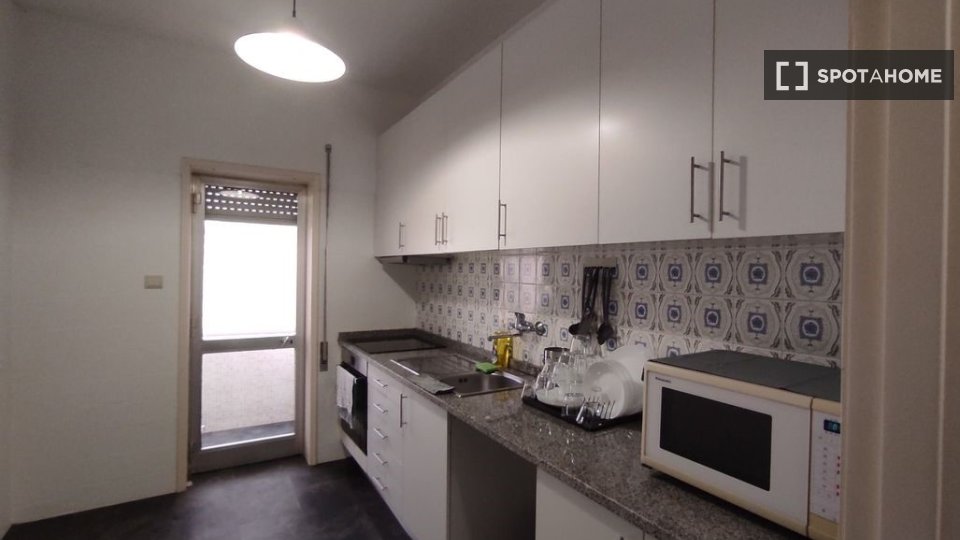 Double room Porto, 4 beds, 100m² — photo 5